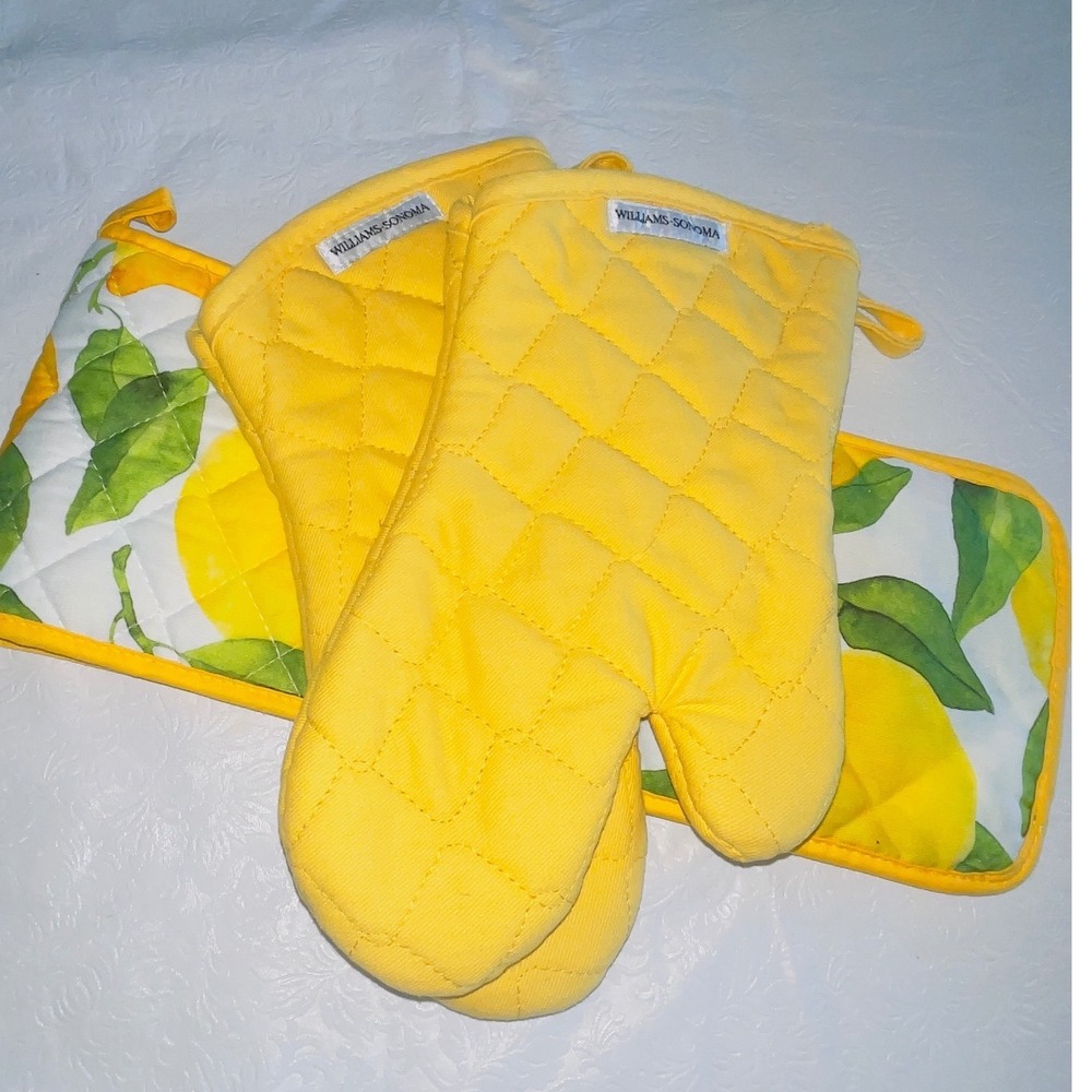2 Williams-Sonoma Yellow Oven Mitts & 1 Lemon Print Double Pot Holder Towel USA